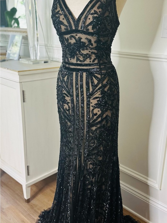 Jovani Dresses & Skirts - Jovani Couture Elegant Black Beaded V-Neck Evening Dress